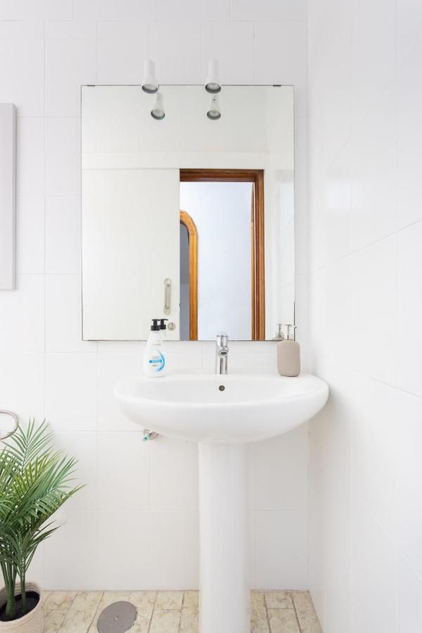 Eden Rentals 105 Surfy Stylish Bed&Coffee Room Granadilla De Abona Exteriör bild